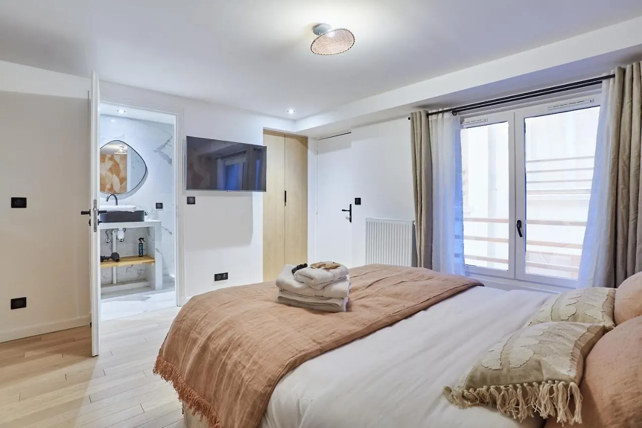 Residence Center Of Paris By Studio Prestige