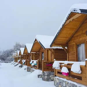  Сasa de vacaciones Jezerca Albania