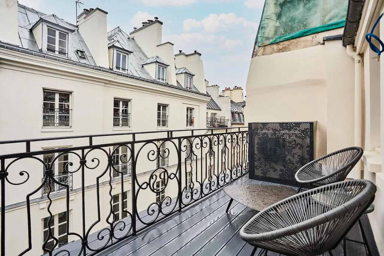 Residence Center Of Paris By Studio Prestige