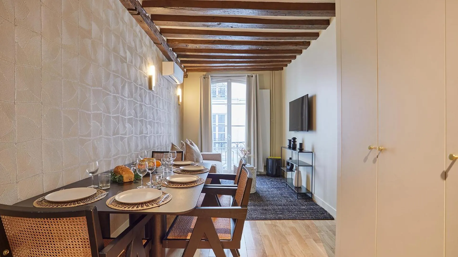 Residence Center Of Paris By Studio Prestige